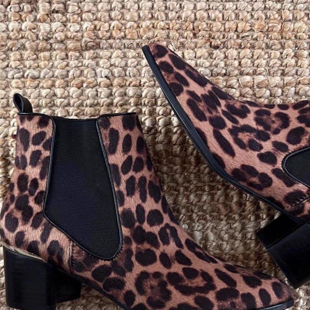Nine West Pony Hair Leopard Boots size 8 womens